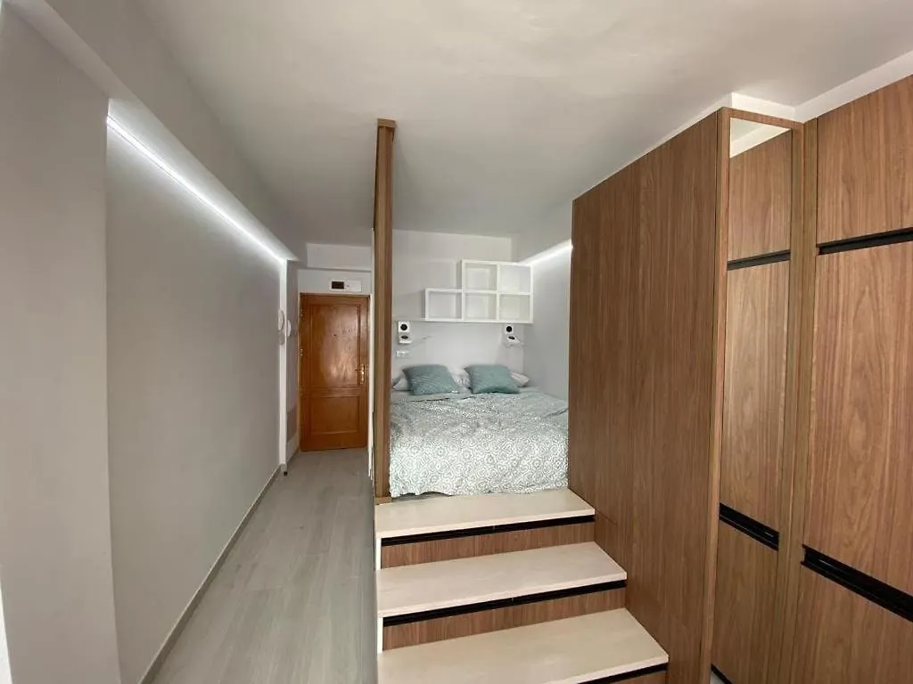 Modern Beachfront Studio With Balcony Views New Las Palmas de Gran Canaria